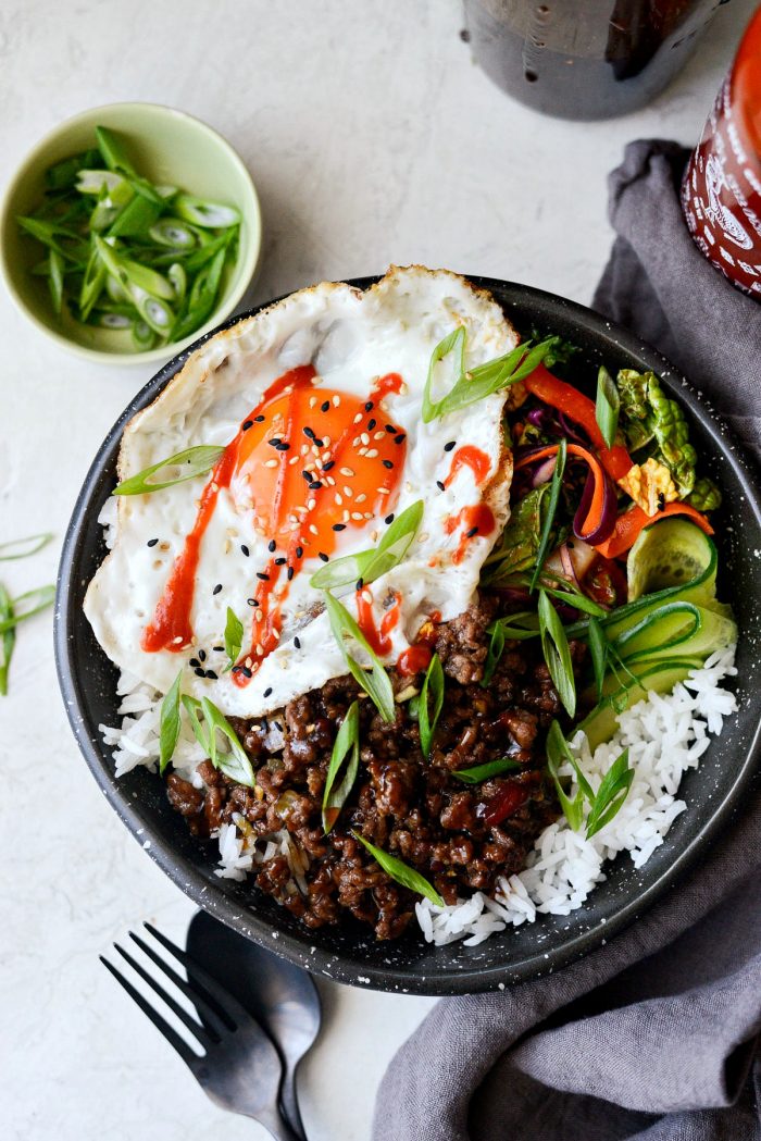 Korean BBQ Beef Bowls l SimplyScratch.com #beef #korean #bbq #bowl #egg #rice 