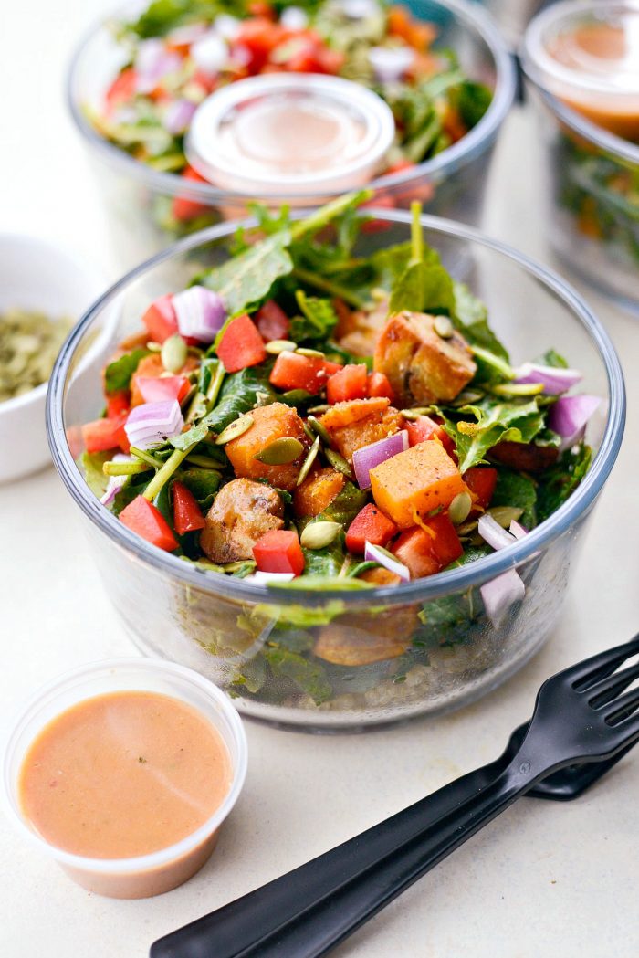 Winter Butternut Squash and Kale Grain Bowls (Meal Prep!) l SimplyScratch.com #mealprep #winter #healthy #grainbowls #butternutsquash #kale