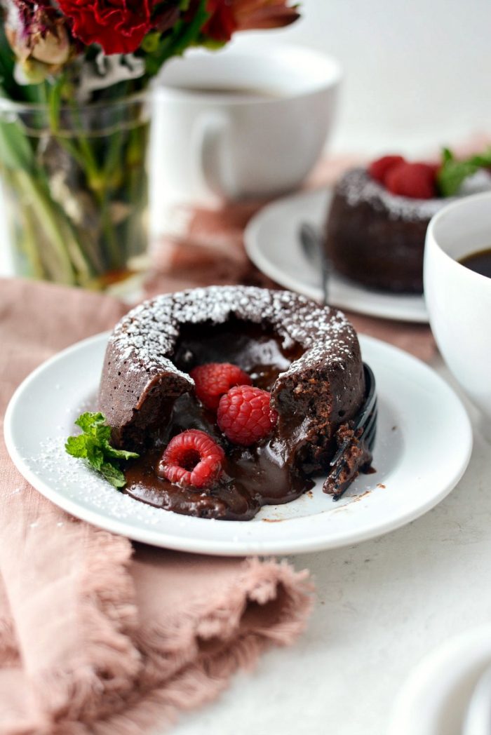 Molten Chocolate Lava Cakes For Two l SimplyScratch.com #valentinesday #chocolate #cake #lavacake #baking #fortwo #dessert