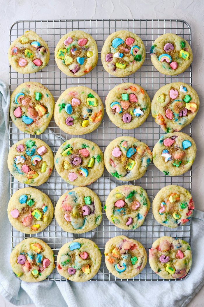 Lucky Charms Cookies l SimplyScratch.com #luckycharms #cookies #stpatricksday #recipe #treat #schoolparty #baking