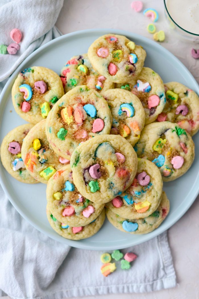 Lucky Charms Cookies l SimplyScratch.com #luckycharms #cookies #stpatricksday #recipe #treat #schoolparty #baking