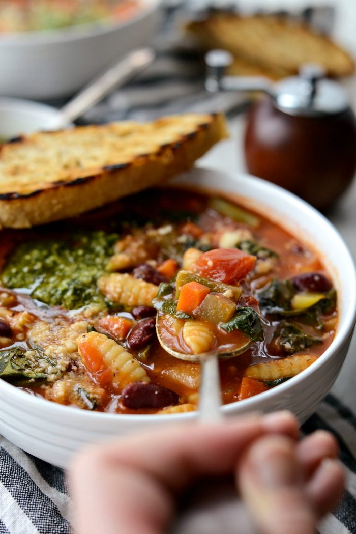 Classic Minestrone Soup l SimplyScratch.com #soup #minestrone #vegetables #onepot #bowlof soup