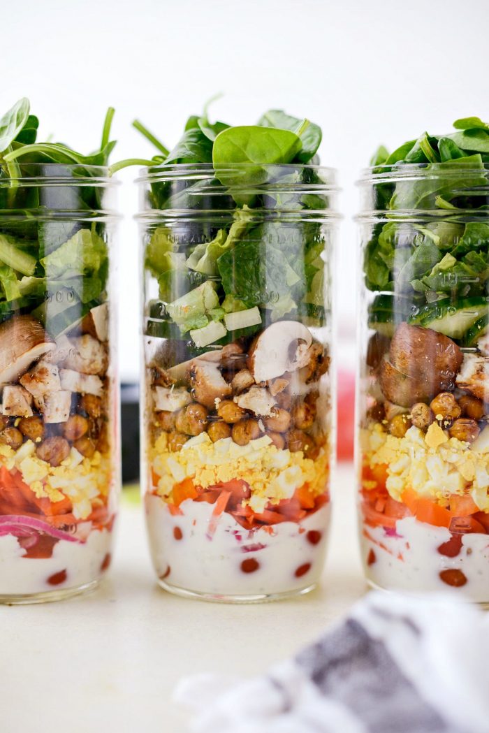 Everyday Mason Jar Salad l SimplyScratch.com #mealprep #salad #masonjar #jarsalad #lowpoint #ww #lowfat