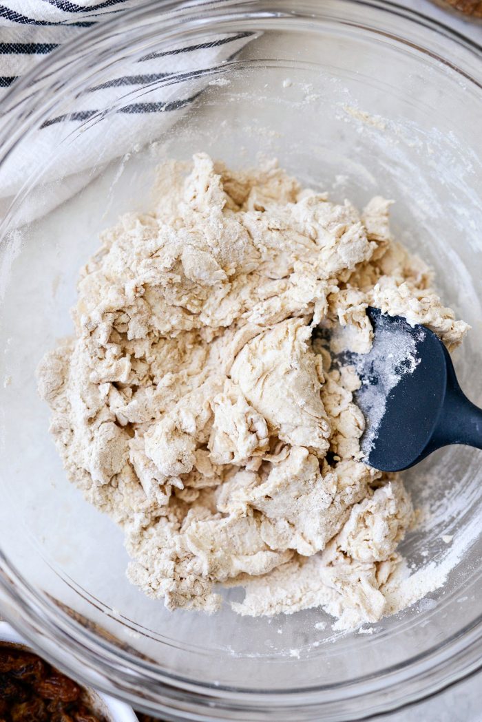 shaggy dough in glass bowl