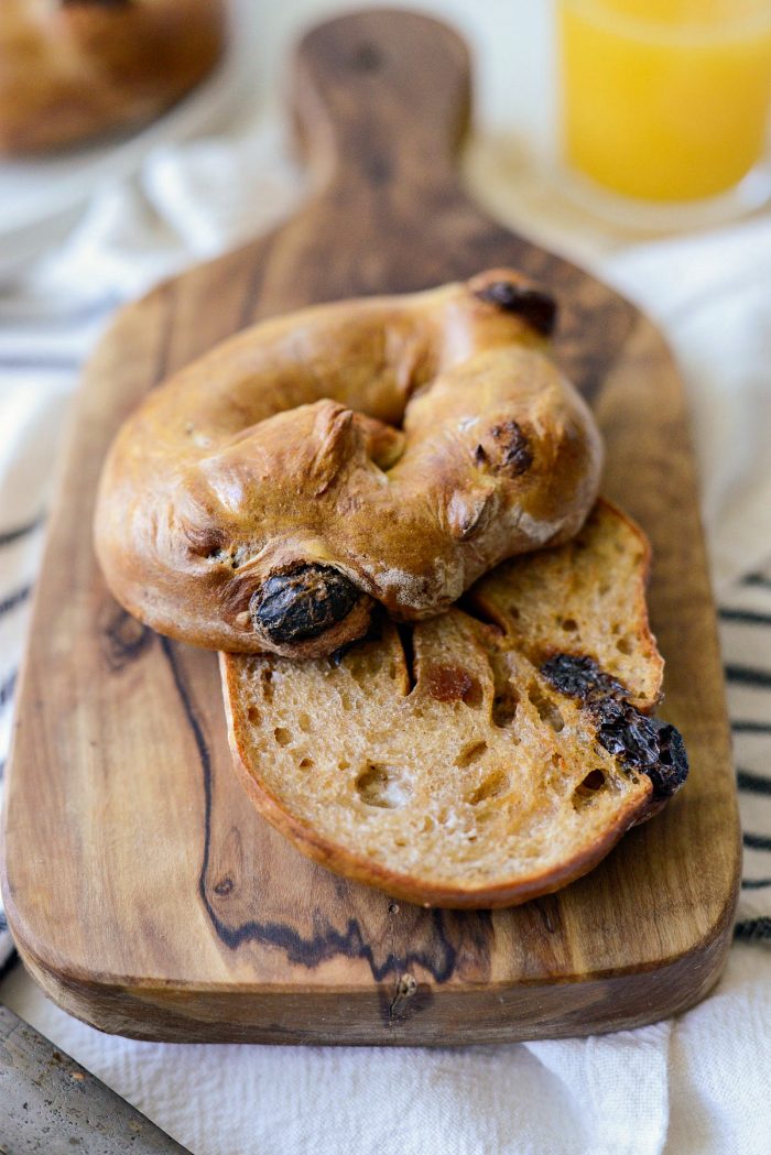 close up of bagels nooks and crannies.