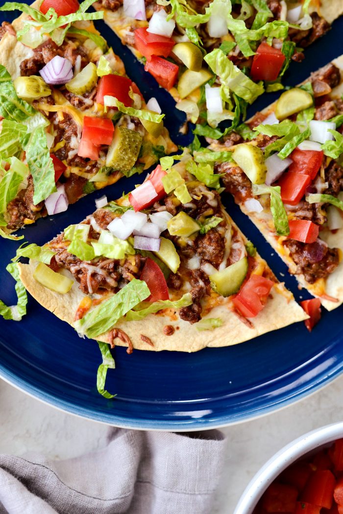 Cheeseburger Tortilla Pizza l SimplyScratch.com #cheeseburger #tortilla #pizza #quick #easy #beef 