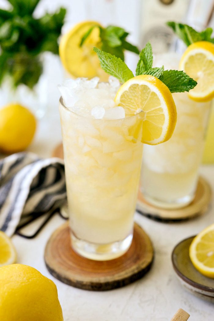 refreshing glass of lemon shandy refresher