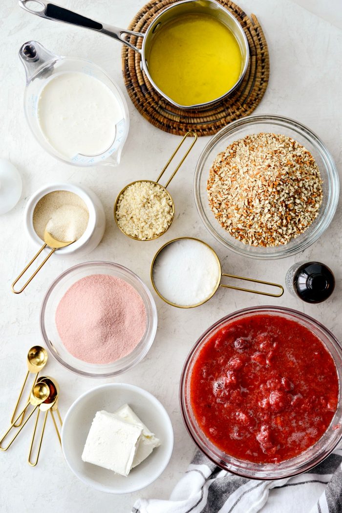 strawberry pretzel dessert bar ingredients