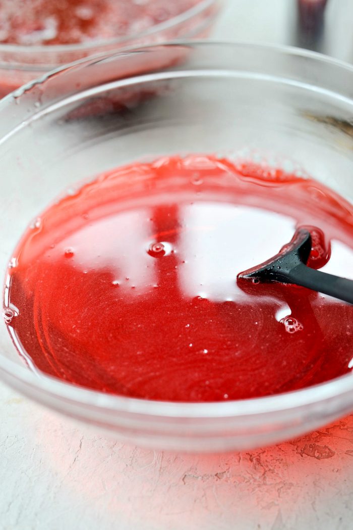 stir the jell-o mixture until dissolved.