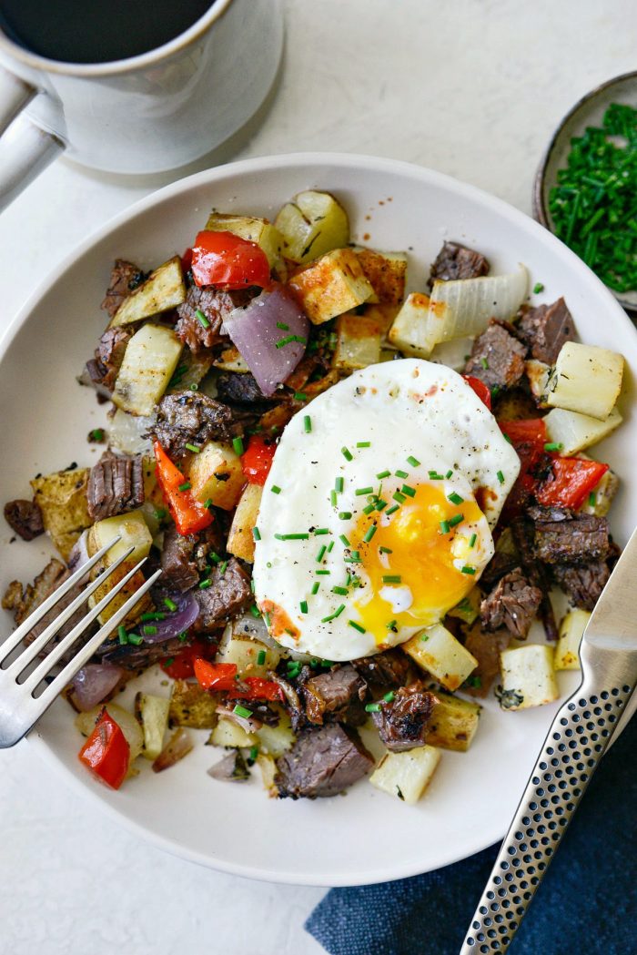 dig in! smoked brisket breakfast hash