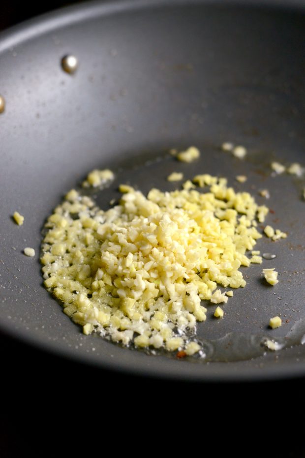 ginger and garlic in pan