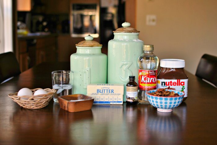 Ingredients for Nutella Pecan Pie