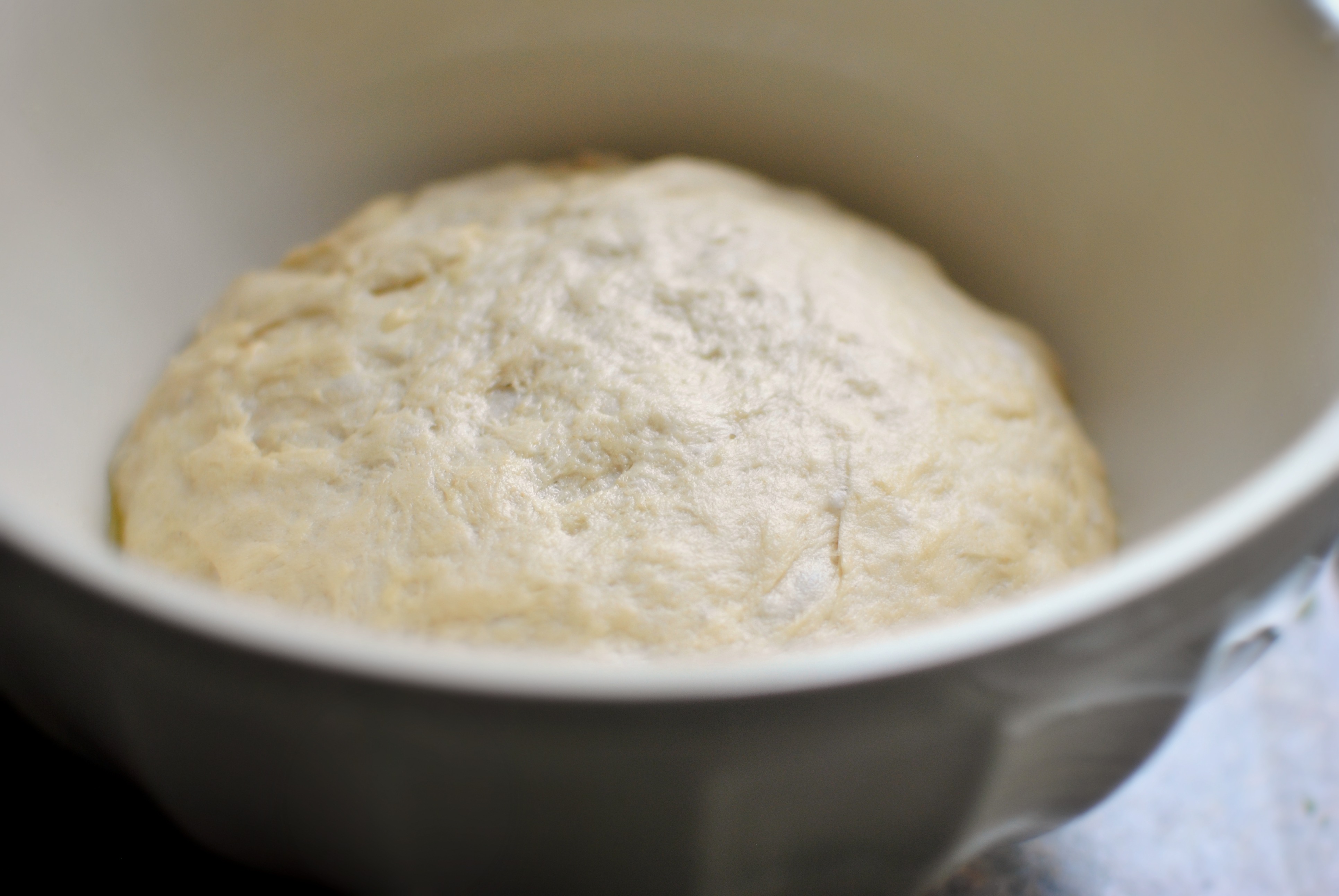 Обычное тесто. Как сделать обычное тесто. Как сделать самое обычное тесто. Мука оливка.