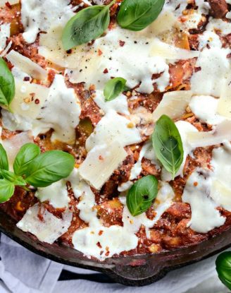 Easy Skillet Lasagna l SimplyScratch.com #skillet #lasagna #easy #recipe #onepan