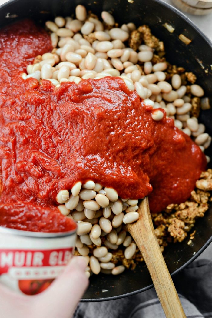 Chipotle White Bean Turkey Chili