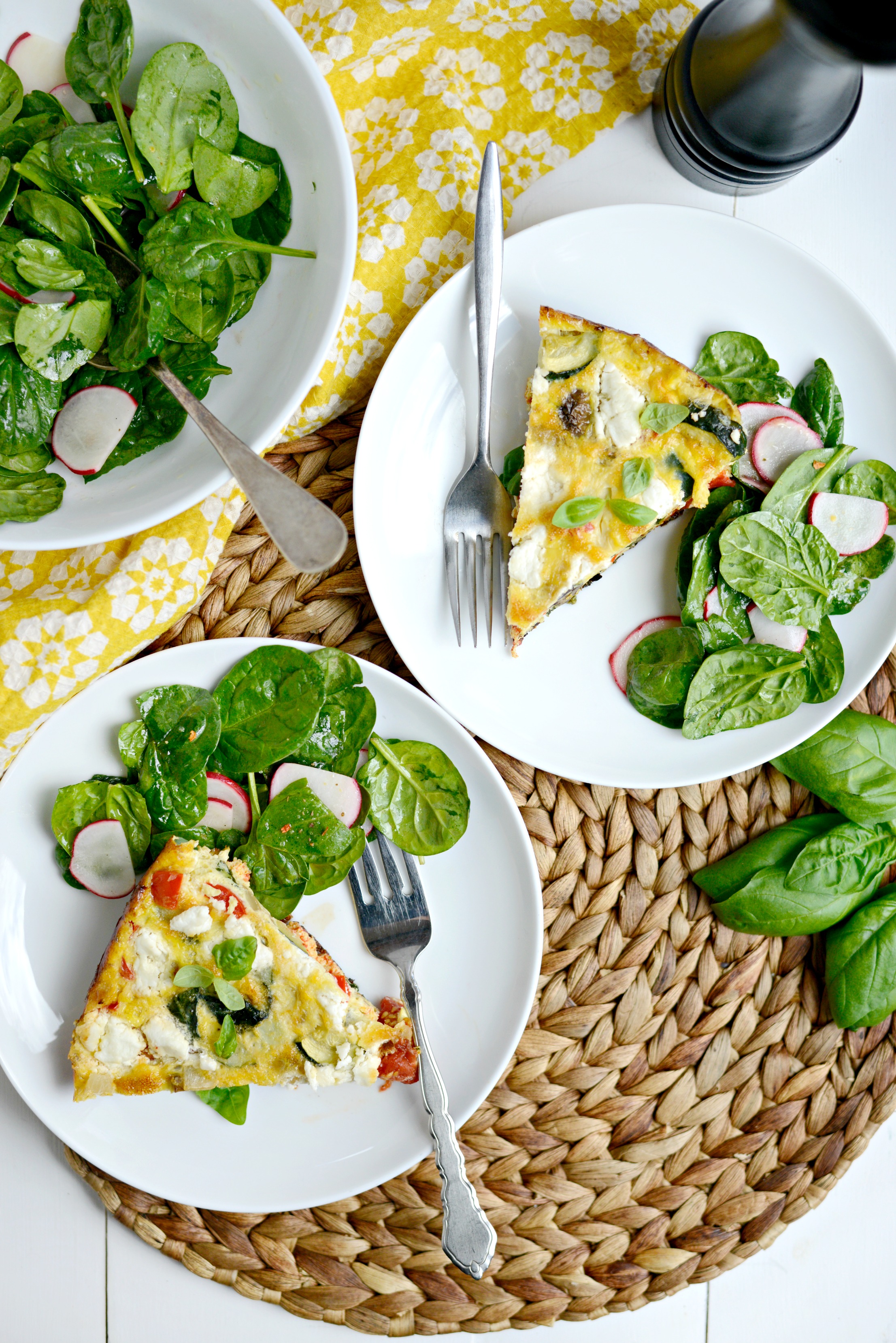 https://www.simplyscratch.com/wp-content/uploads/2016/04/Vegetable-Goat-Cheese-Frittata-l-SimplyScratch.com-12.jpg
