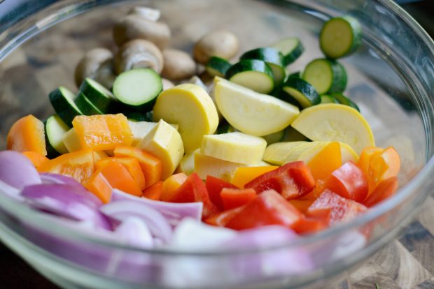 bowl of colorful veggies