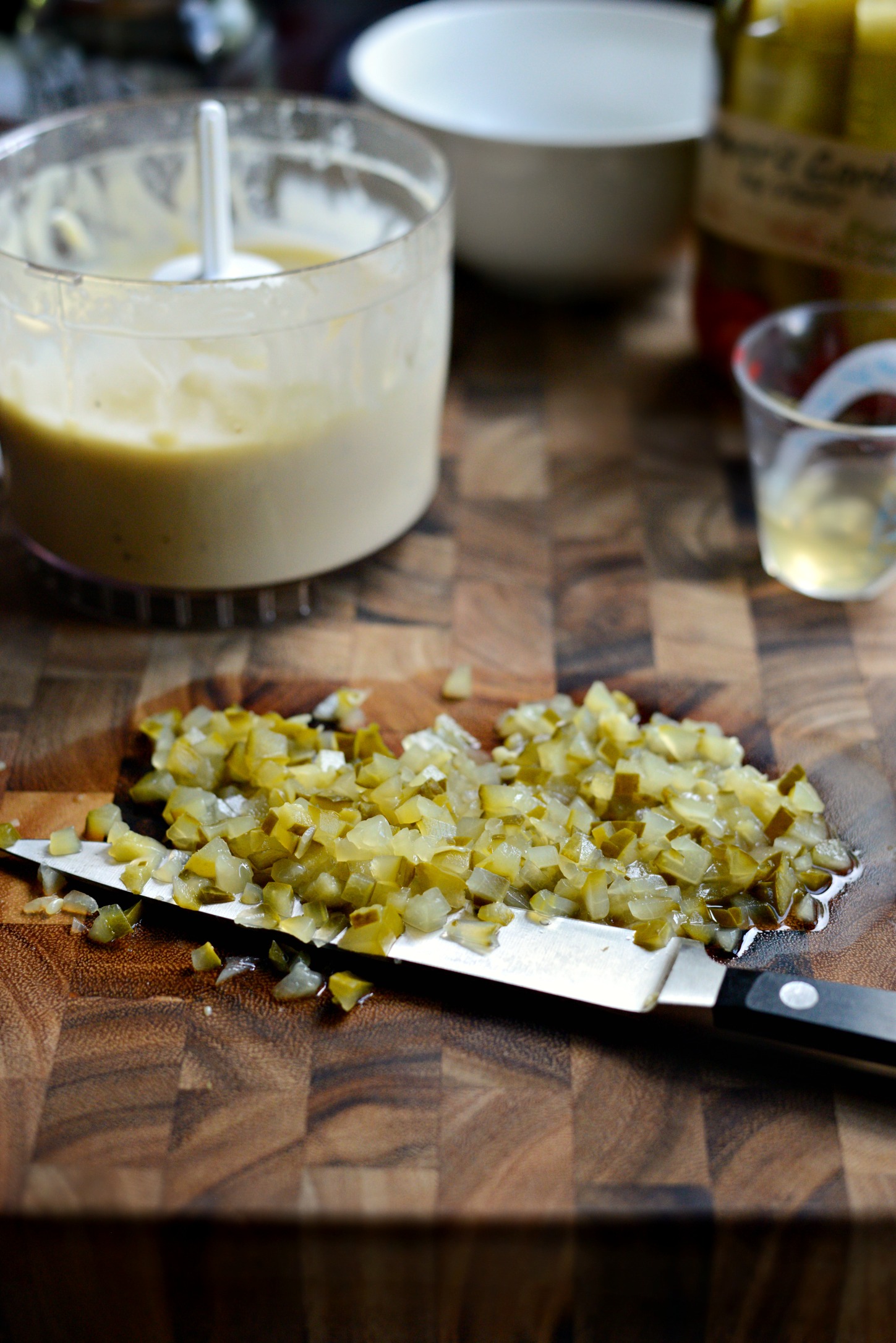 Peppercorn Crusted Burgers with Dill Pickle Aioli Simply Scratch