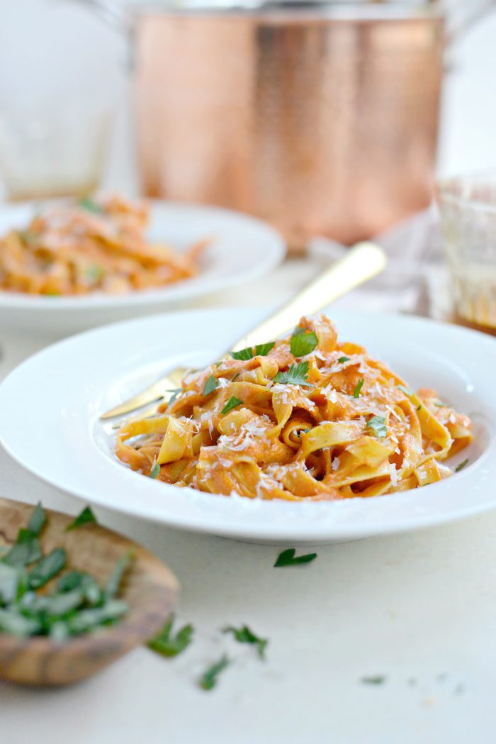 Creamy Roasted Red Pepper Pasta