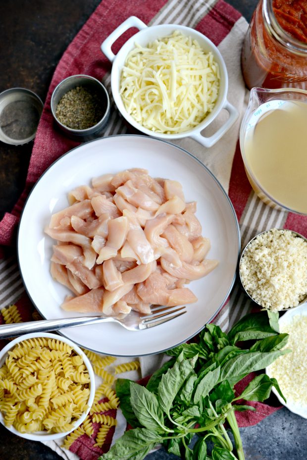 One-Pan Chicken Parmesan Casserole ingredients