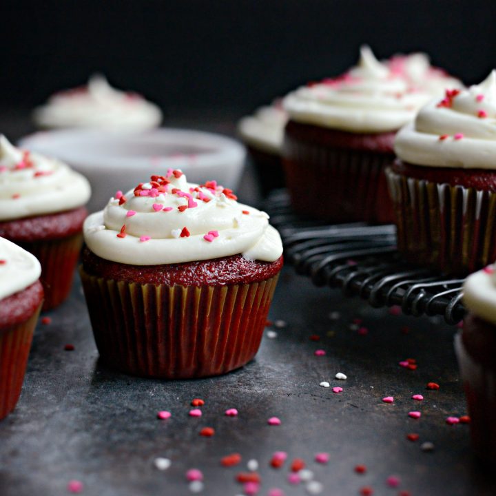 Red Velvet Cupcakes with White Chocolate Cream Cheese Frosting - Simply ...