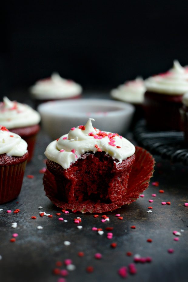 Red Velvet Cupcakes with White Chocolate Cream Cheese Frosting