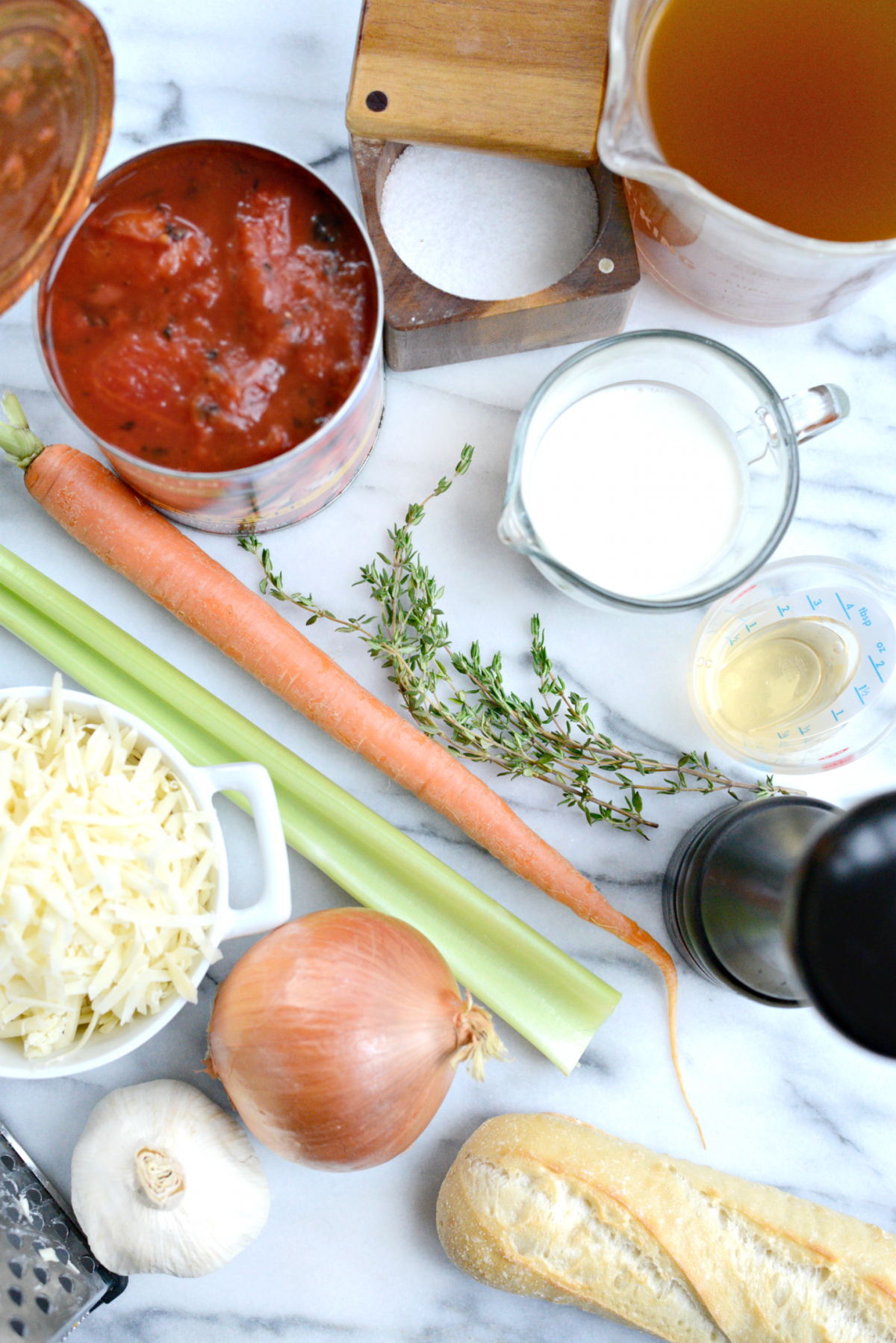 Easy Creamy Tomato Soup ingredients