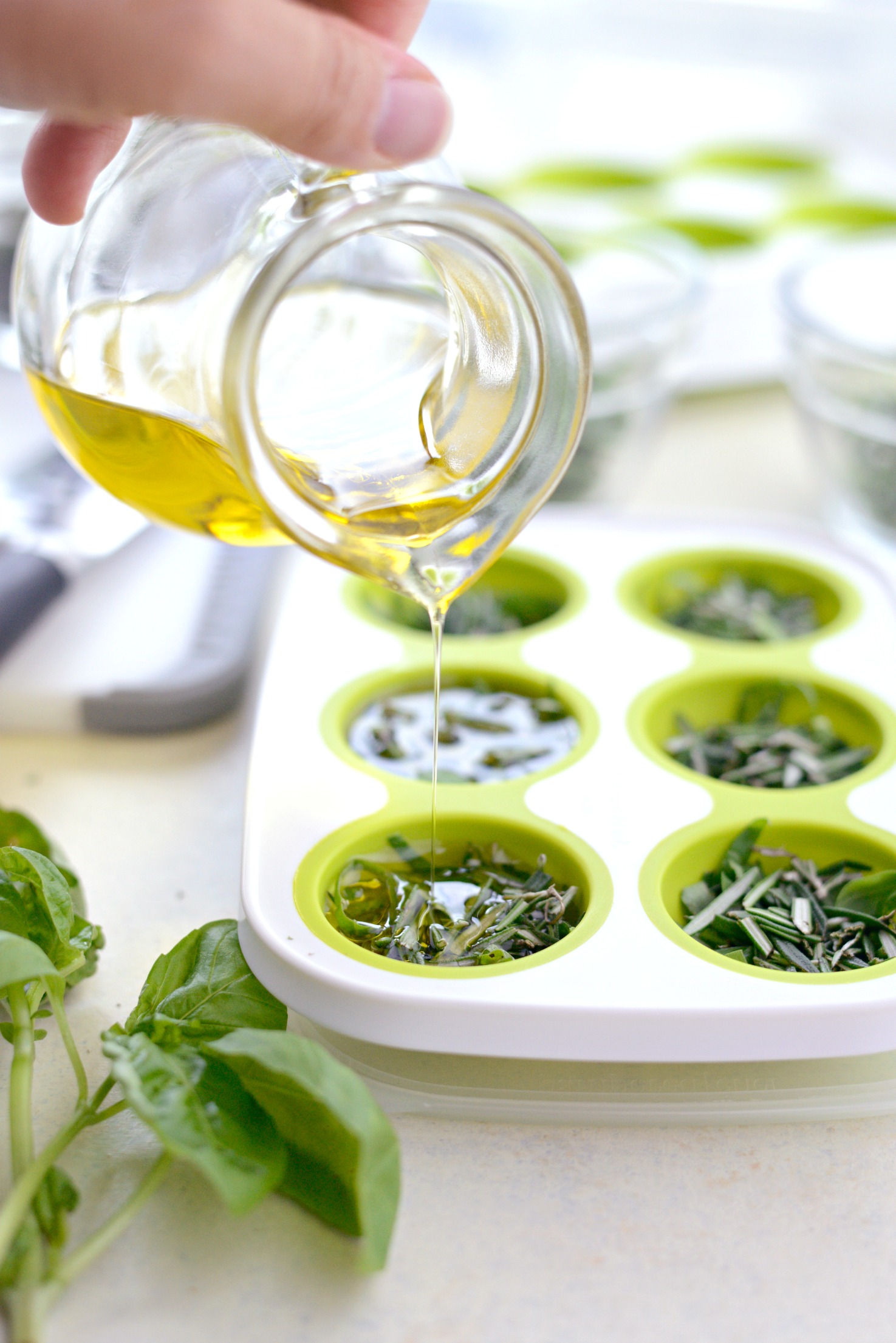 3 Ways to Freeze Fresh Herbs with Pampered Chef Simply Scratch
