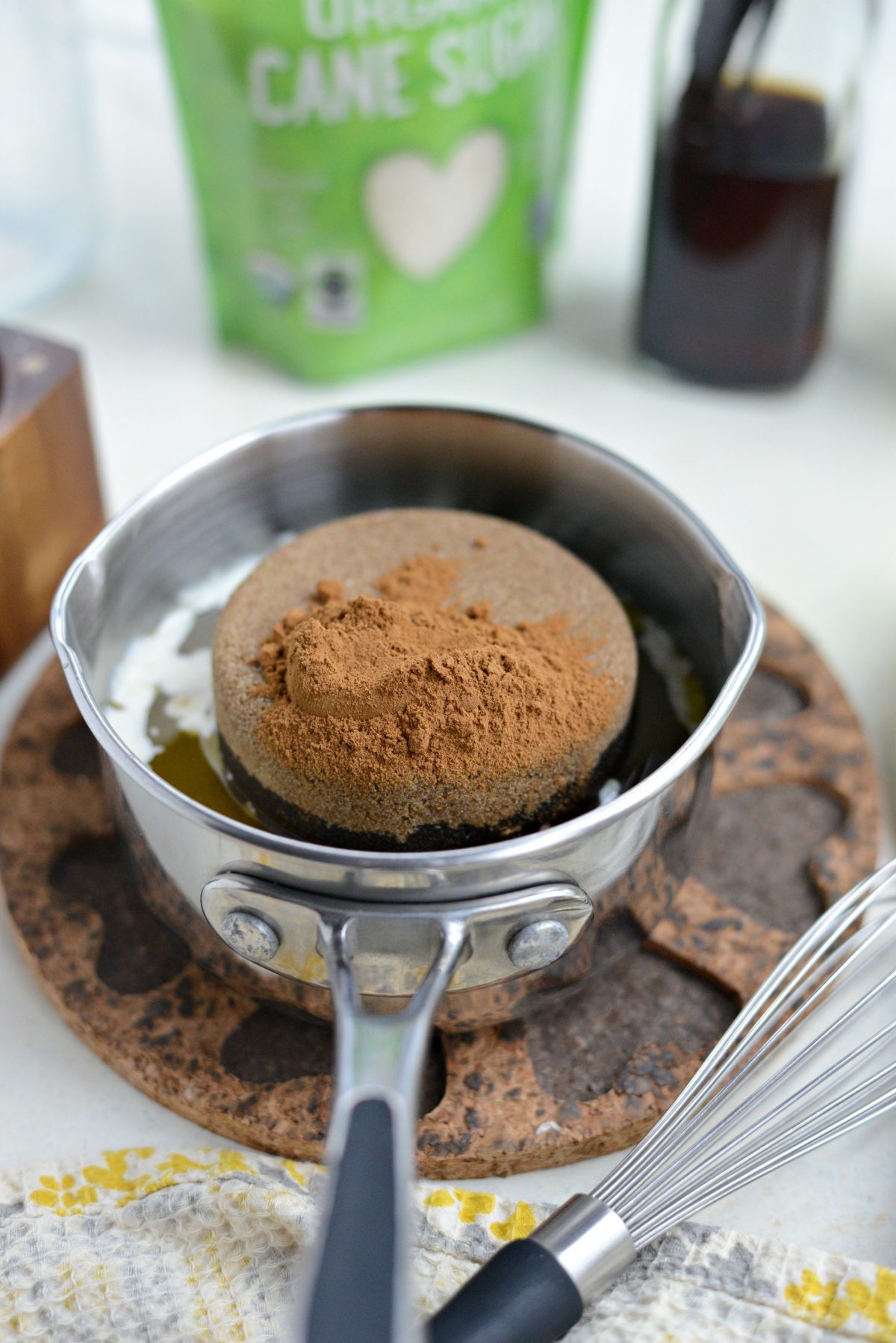 add butter brown sugar and cinnamon in a saucepan.