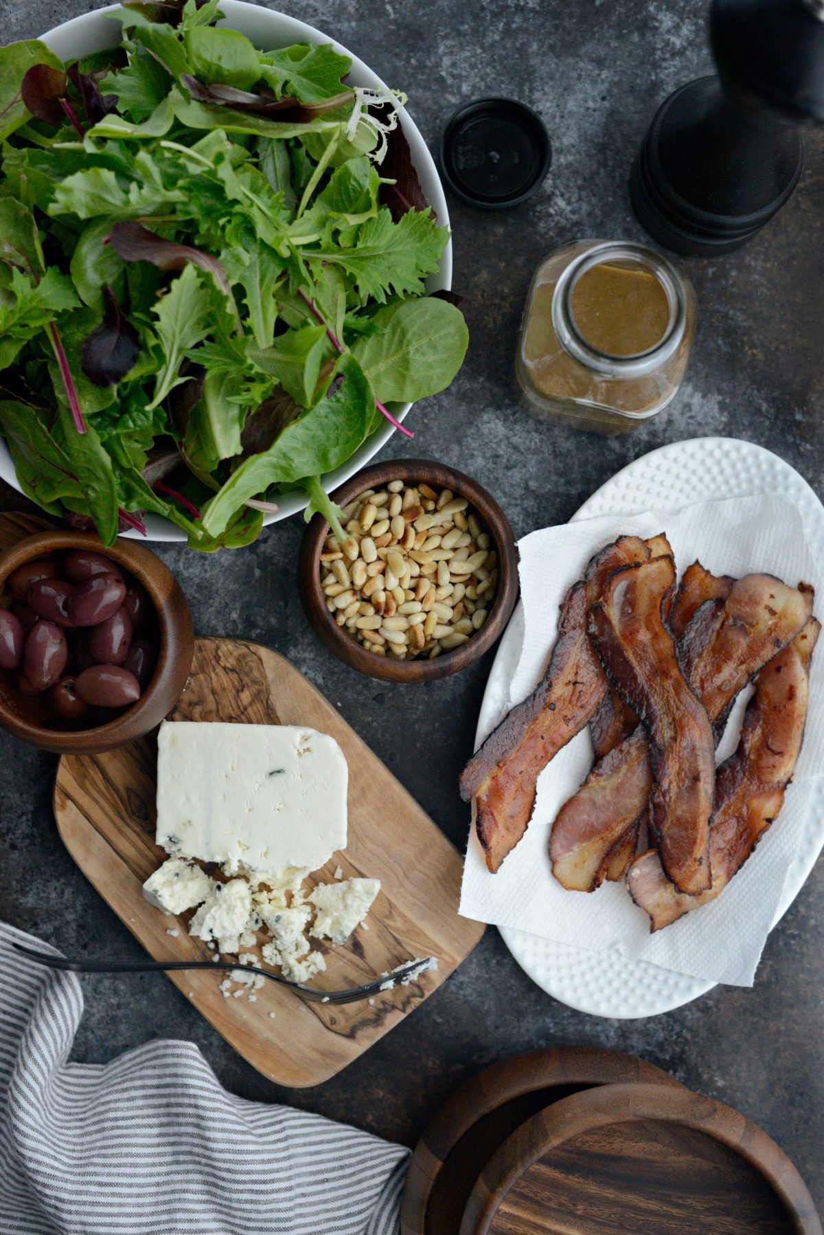 Bacon Blue Cheese House Salad ingredients