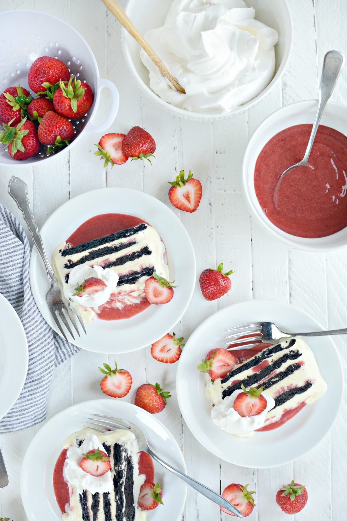 The Pampered Chef Cup Slicer cutting fresh strawberries 