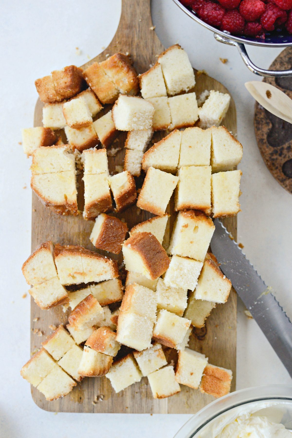 cut poundcake into cubes