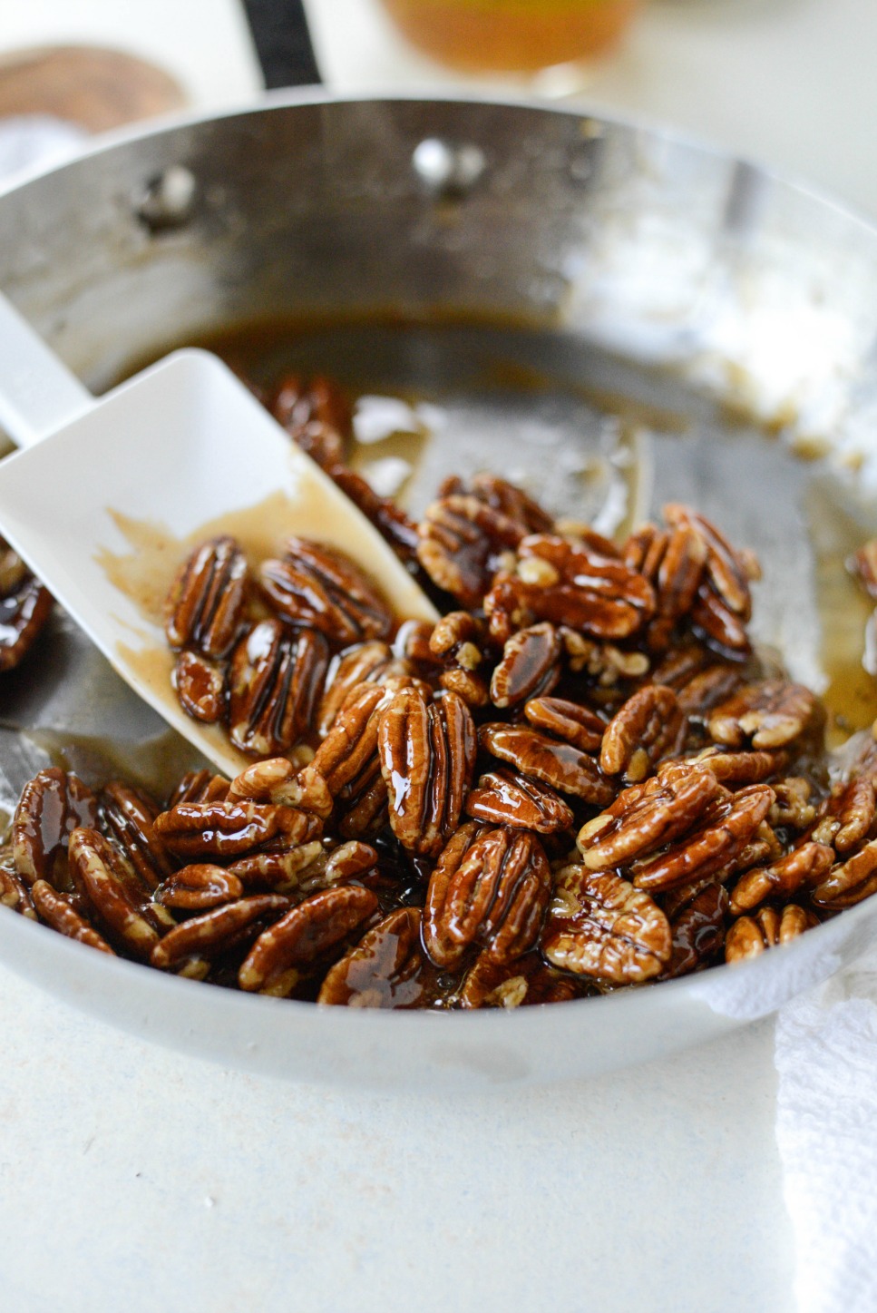 making candied pecans
