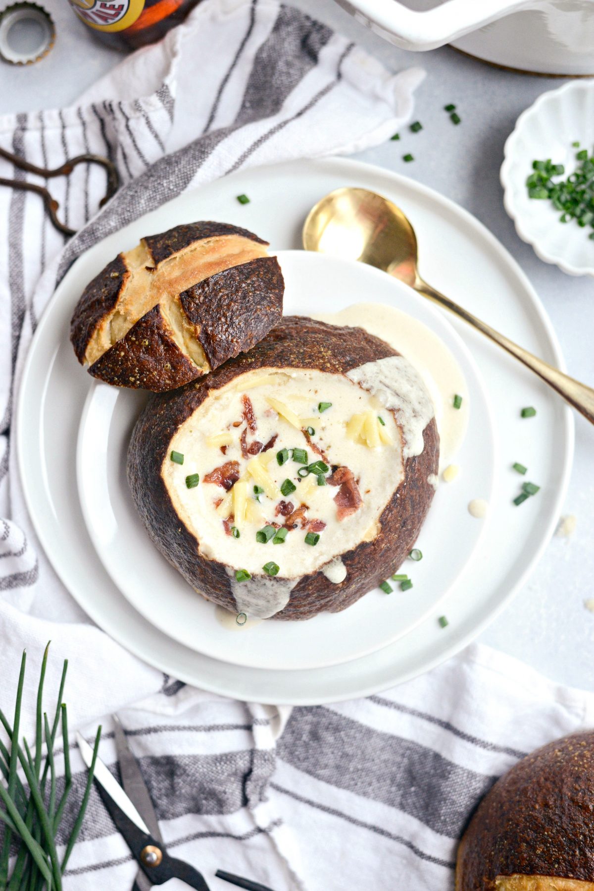 Irish Cheddar Beer Soup l Recipes to Make On St. Patrick's Day