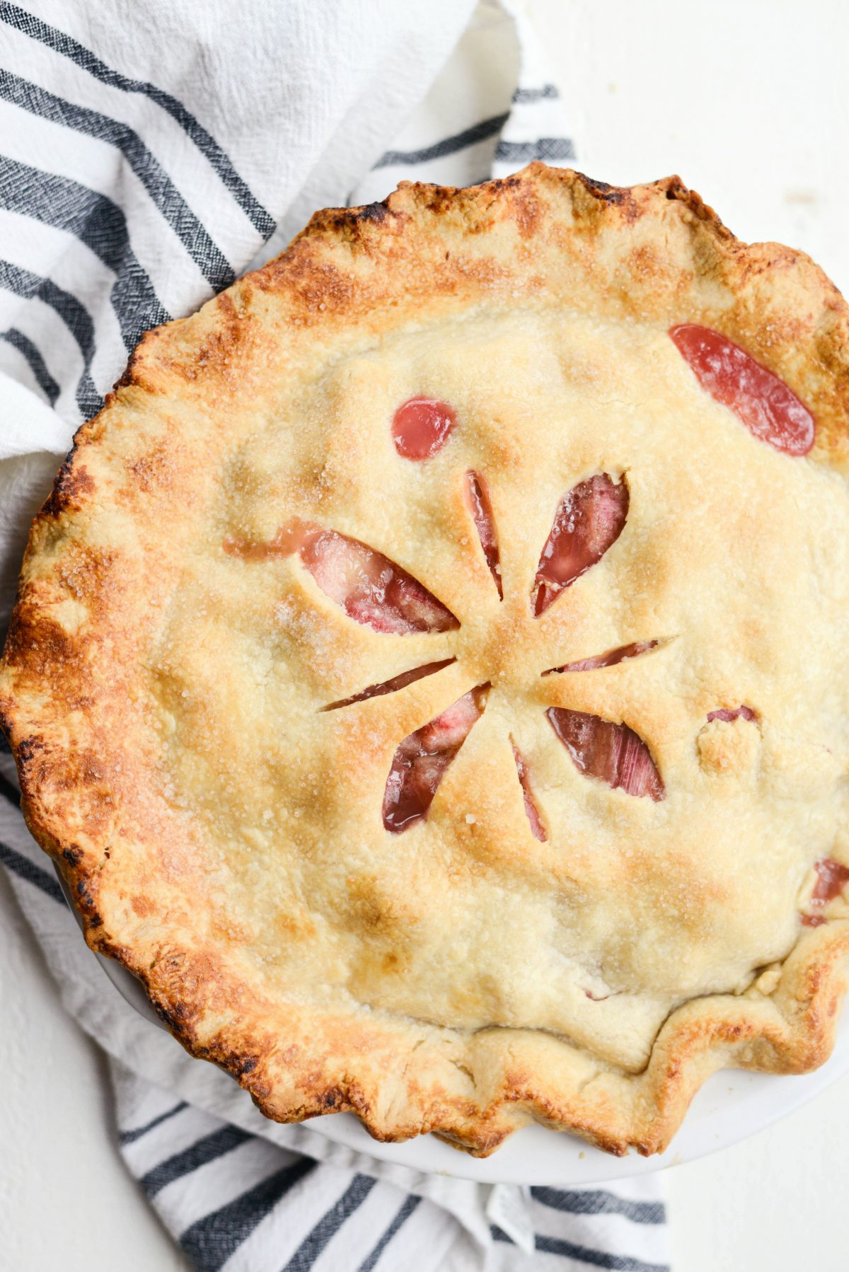 baked Homemade Rhubarb Pie