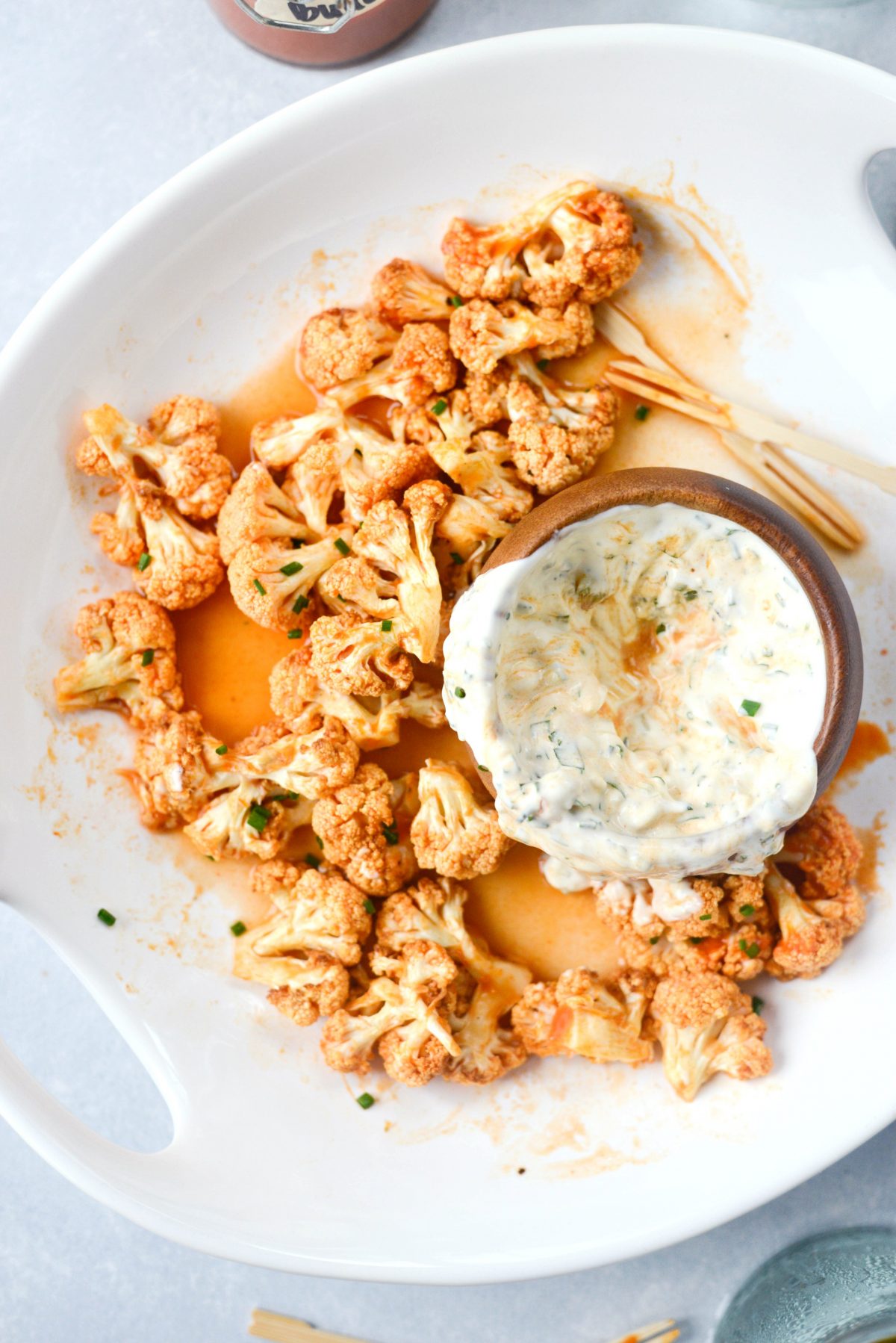 Air Fryer Buffalo Cauliflower Bites with Garlic Blue Cheese Dip l SimplyScratch.com