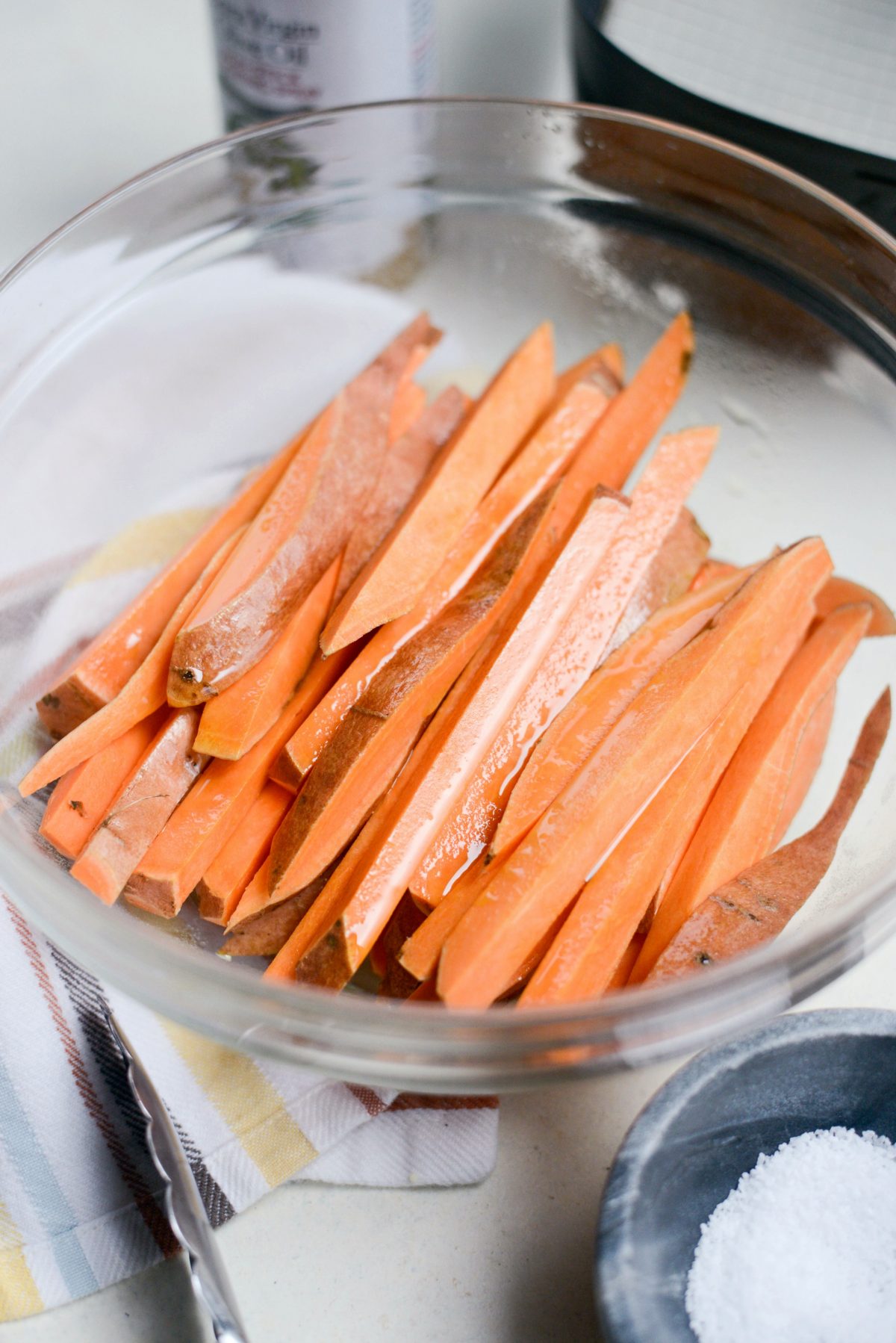 Air Fryer Crispy Sweet Potato Fries l SimplyScratch.com 