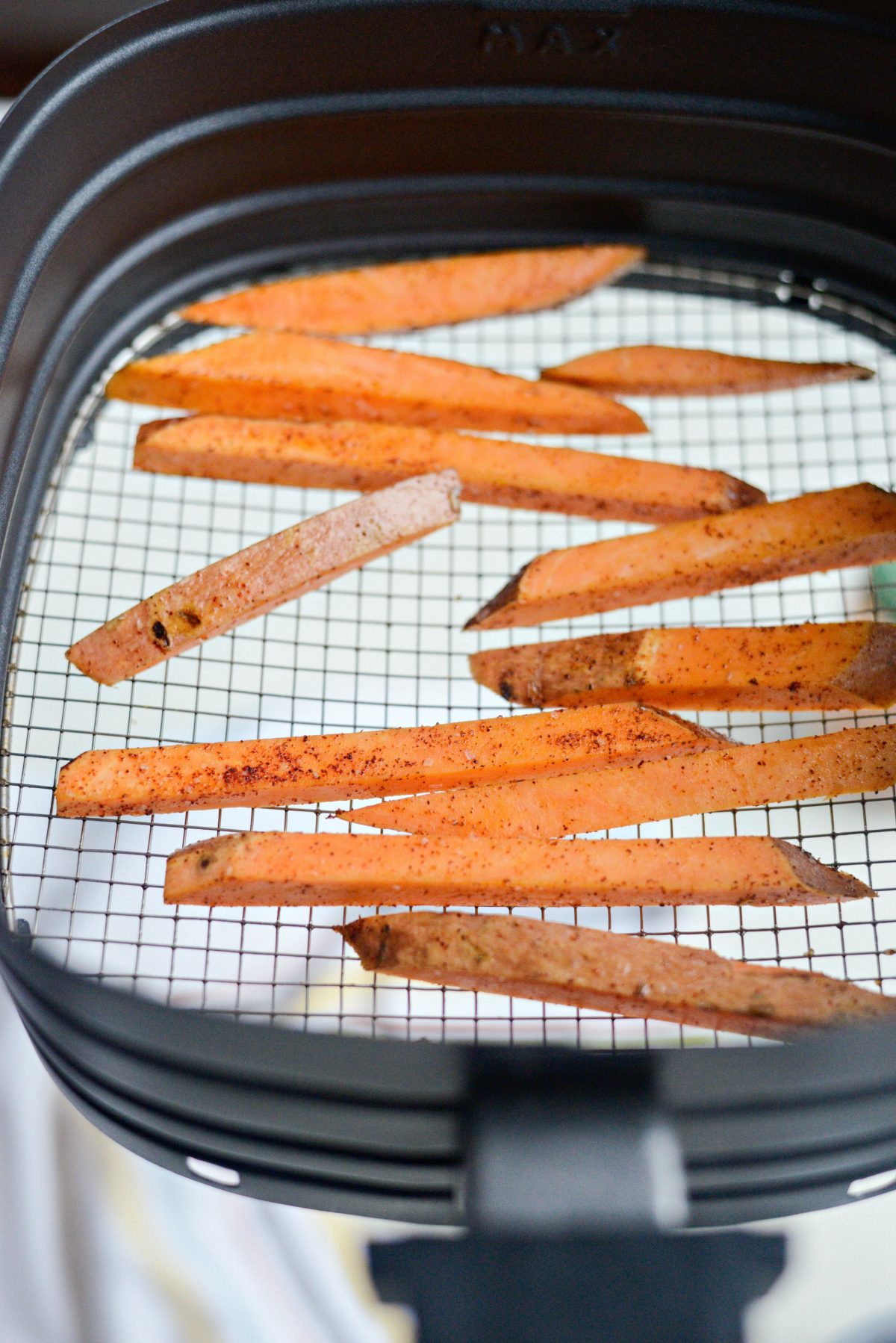 Air Fryer Crispy Sweet Potato Fries l SimplyScratch.com 