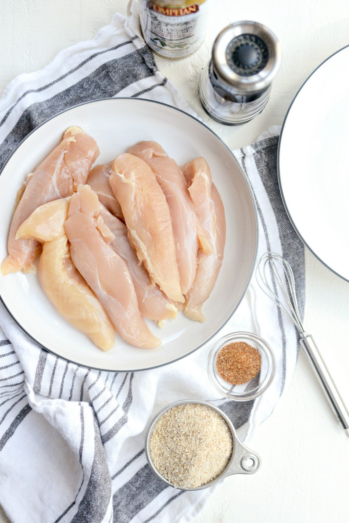 Crispy Air Fryer Chicken Tenders l SimplyScratch.com