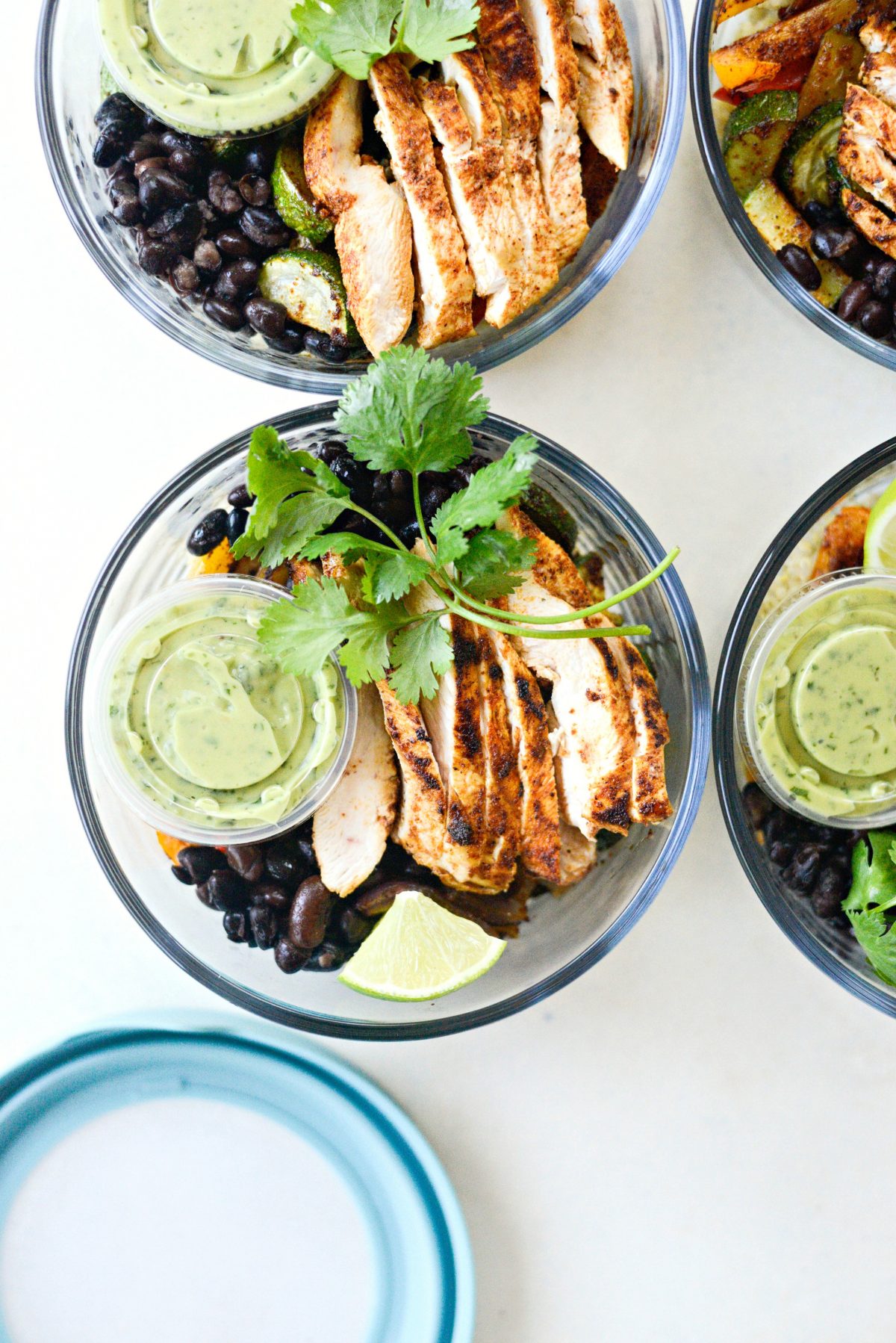 Fajita Chicken and Vegetable Quinoa Bowls meal prepped