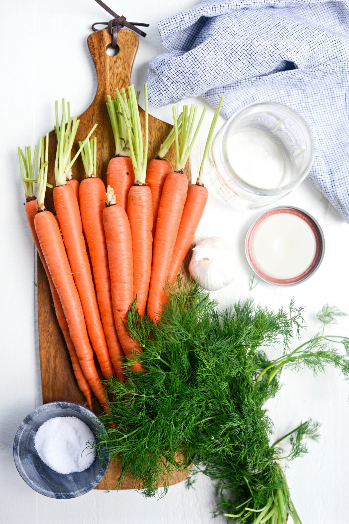 ingredients for Naturally Fermented Dilly Carrots
