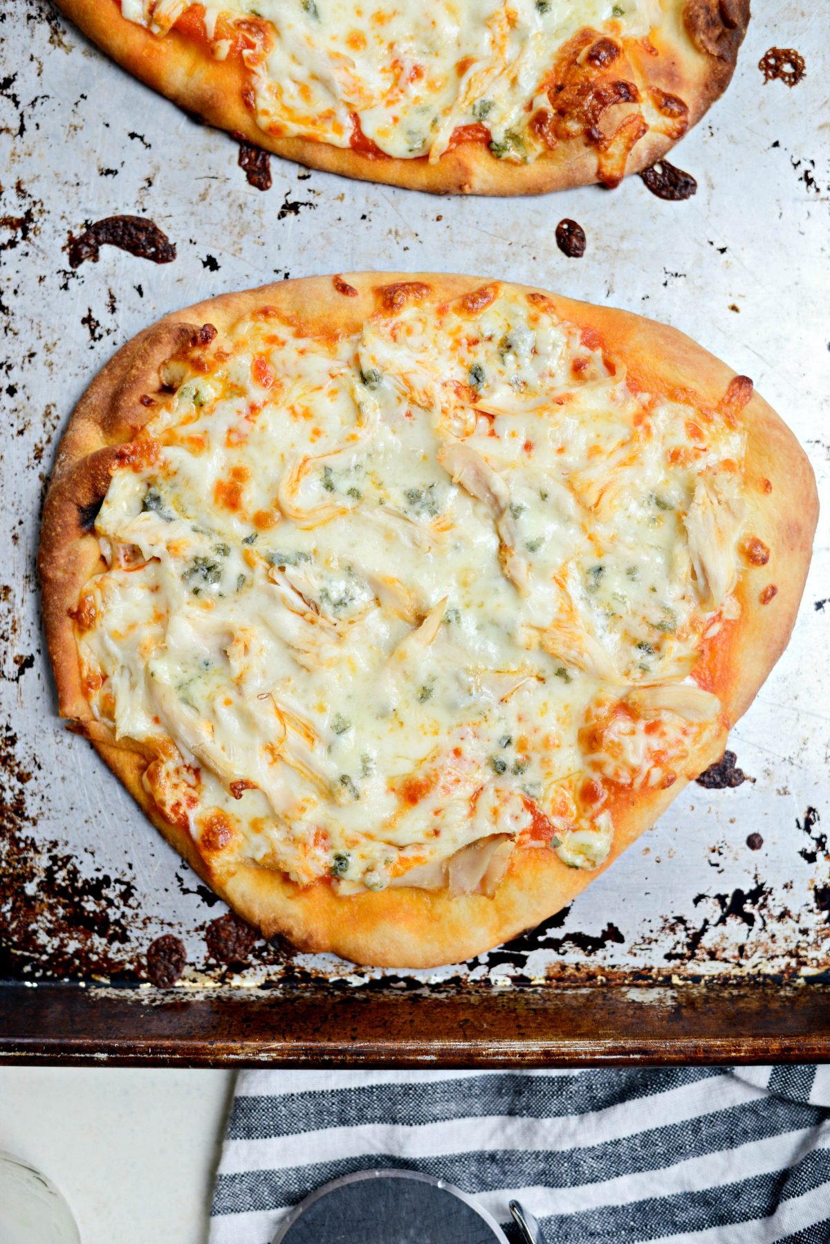 just baked Buffalo Chicken Flatbread Pizzas