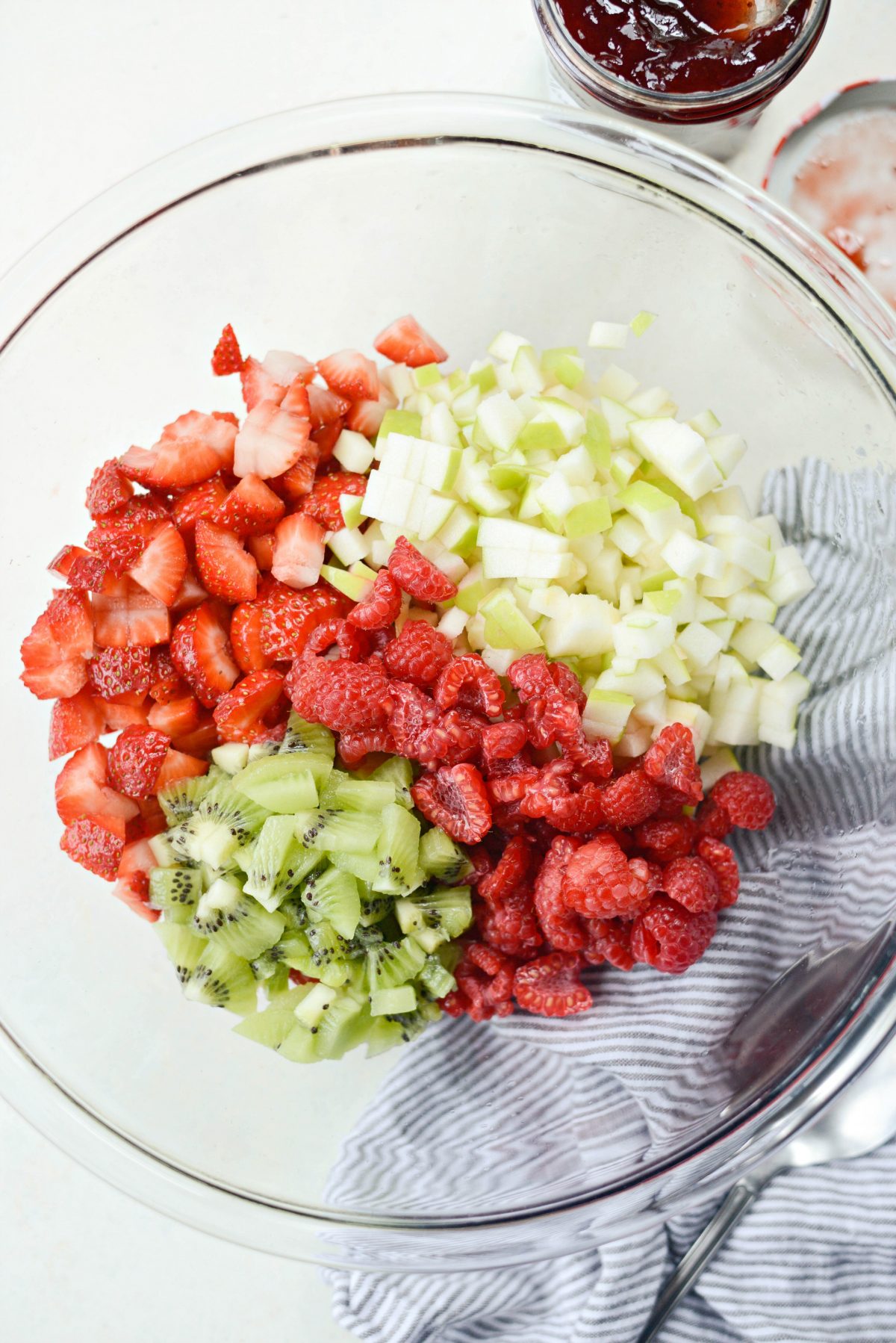 chopped fruit in bowl