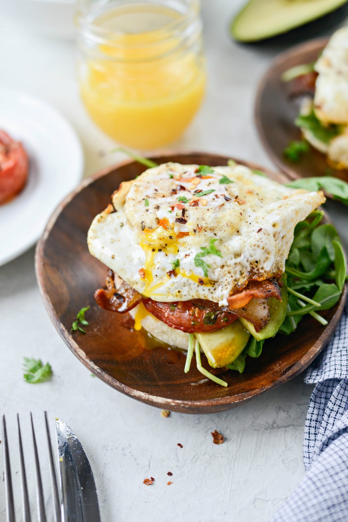 Open-Faced Breakfast BLAT with Spicy Mayo