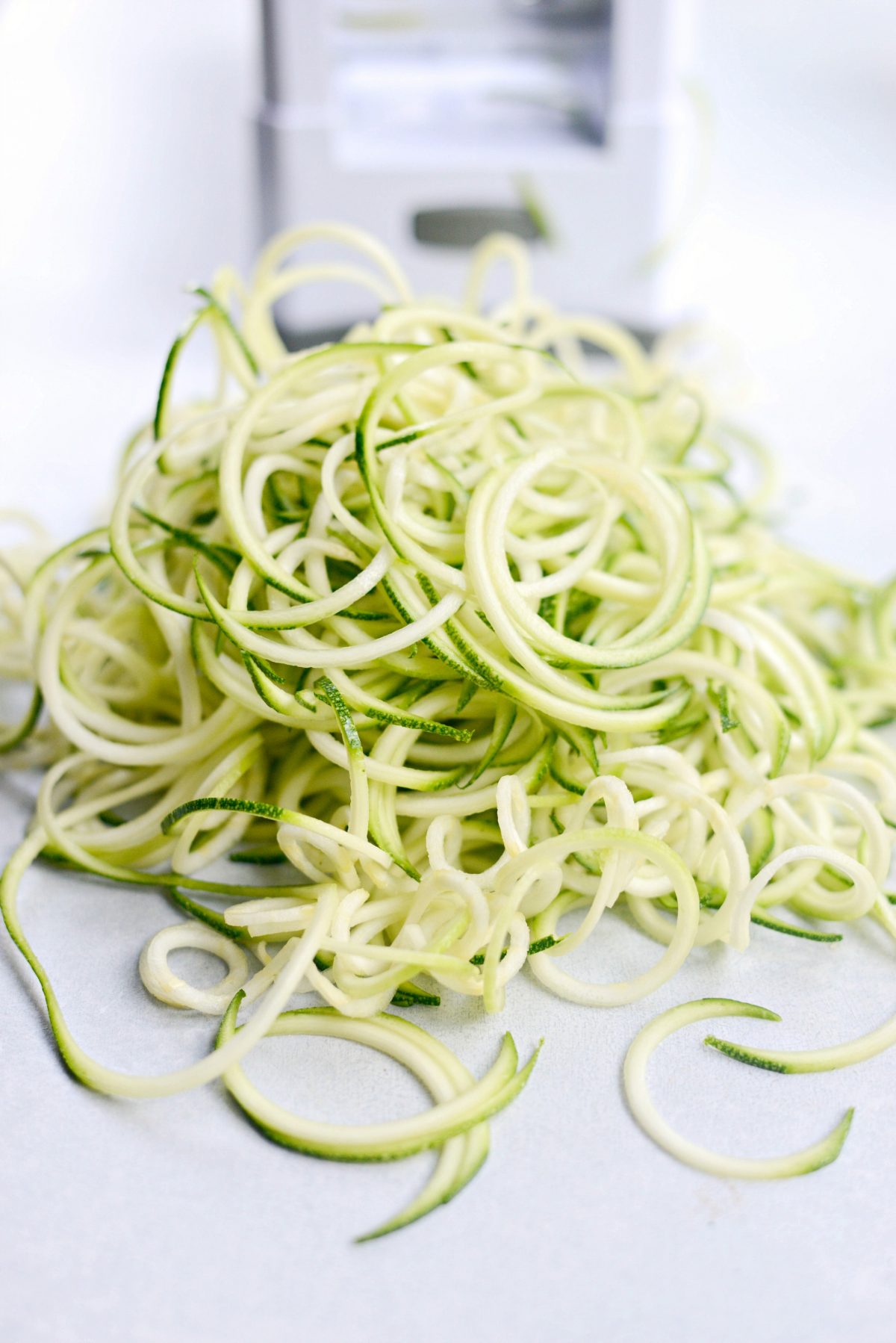 raw zucchini noodles