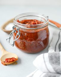 Fire Roasted Tomato Pizza Sauce l SimplyScratch.com