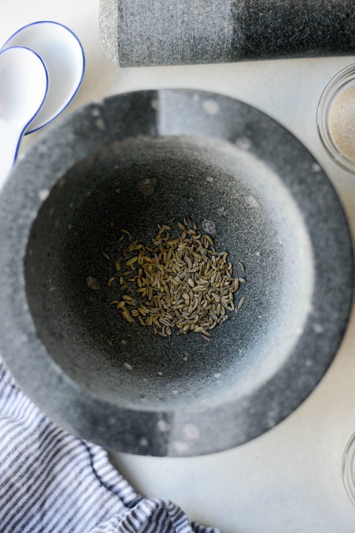 fennel seeds in mortar