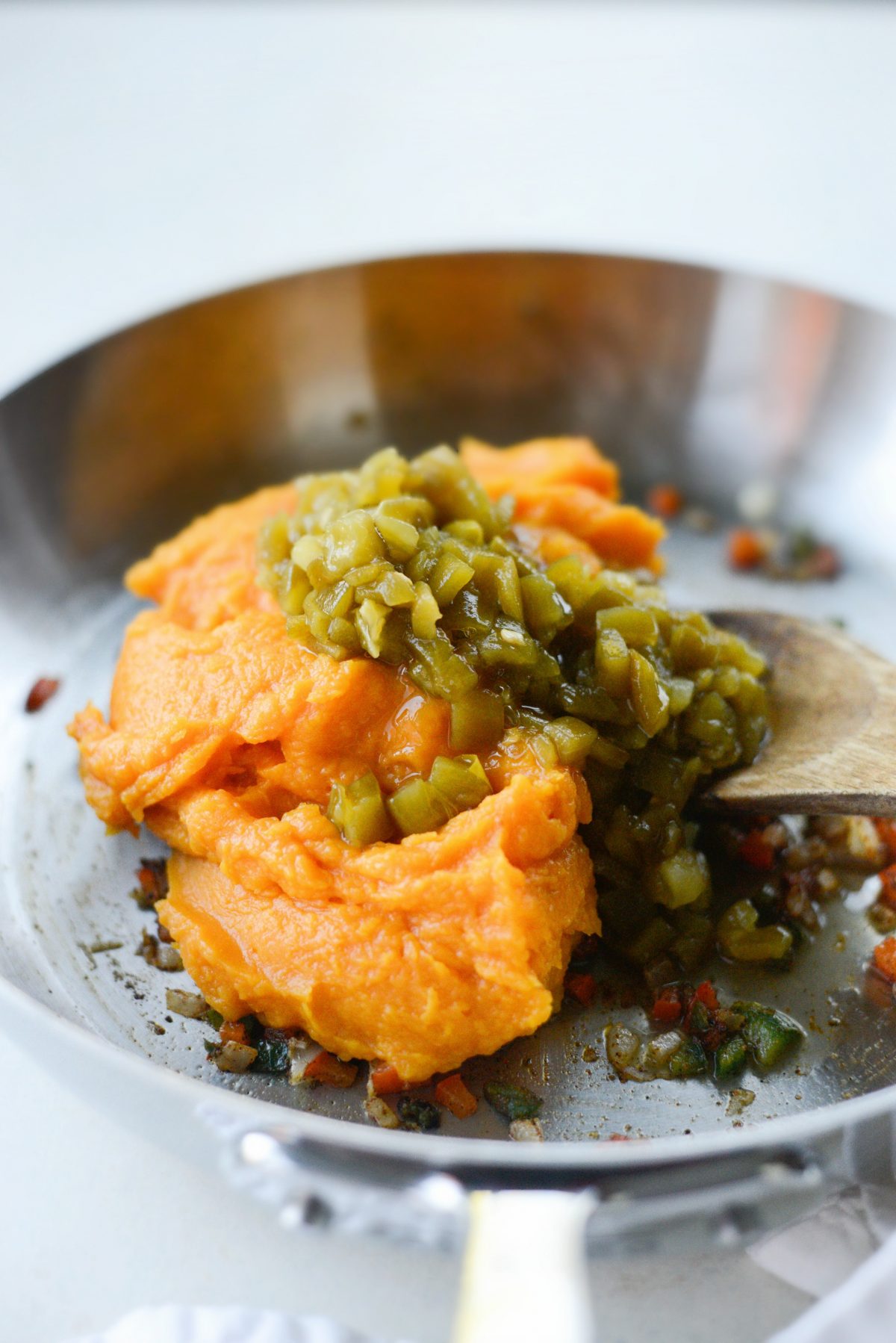 add squash puree and diced green chiles