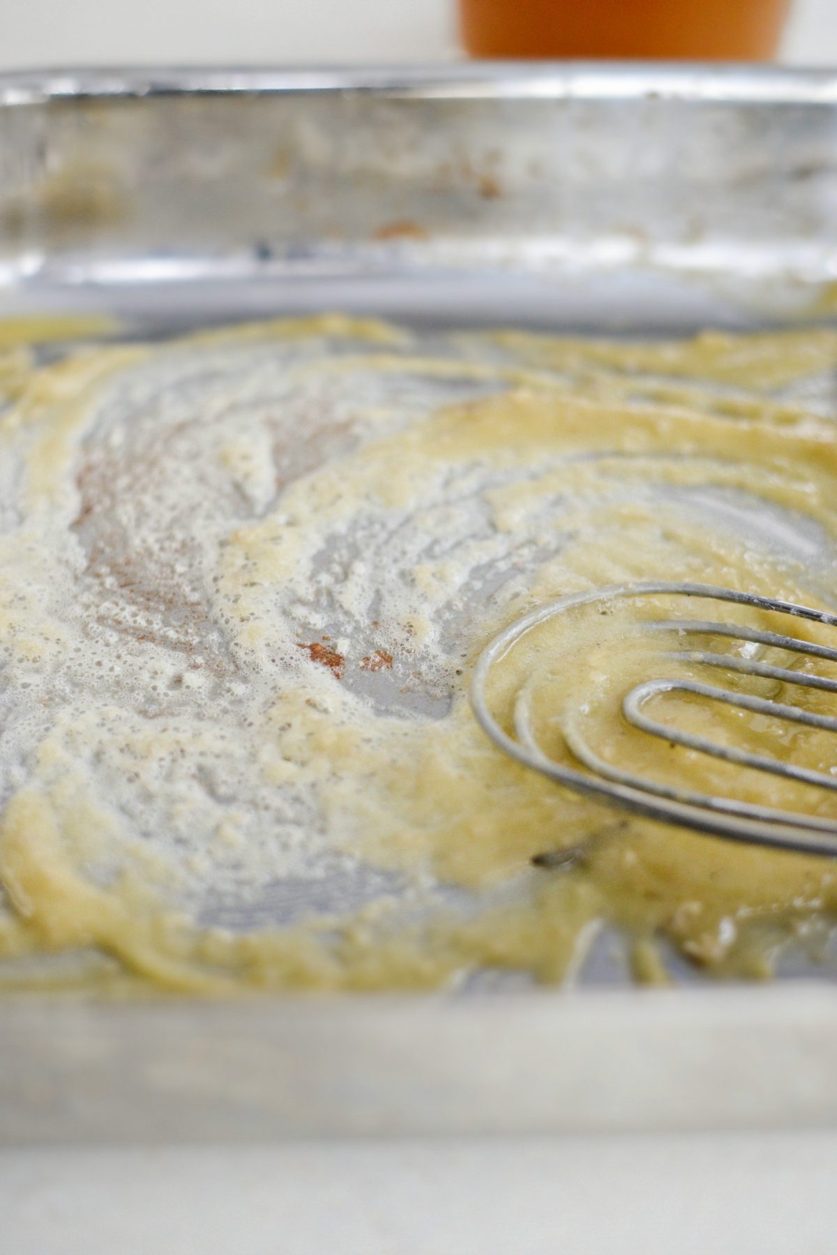 add a little fat to roasting pan with four and whisk