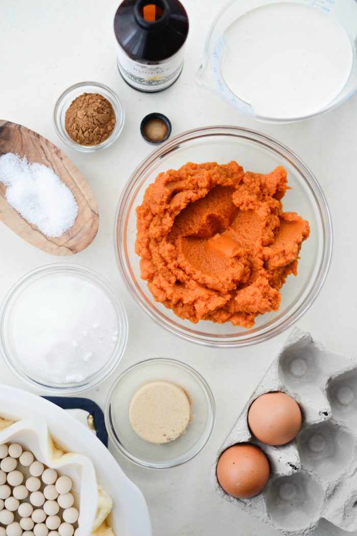 Classic Pumpkin Pie ingredients